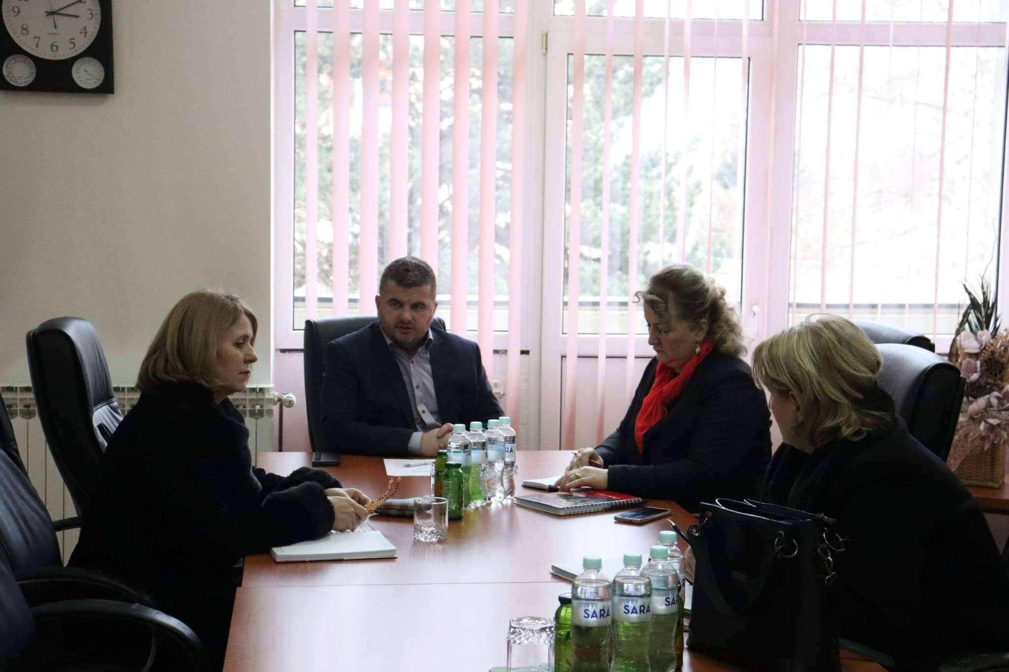 Direktori/ravnatelji škola razgovarali sa načelnikom o danima sporta