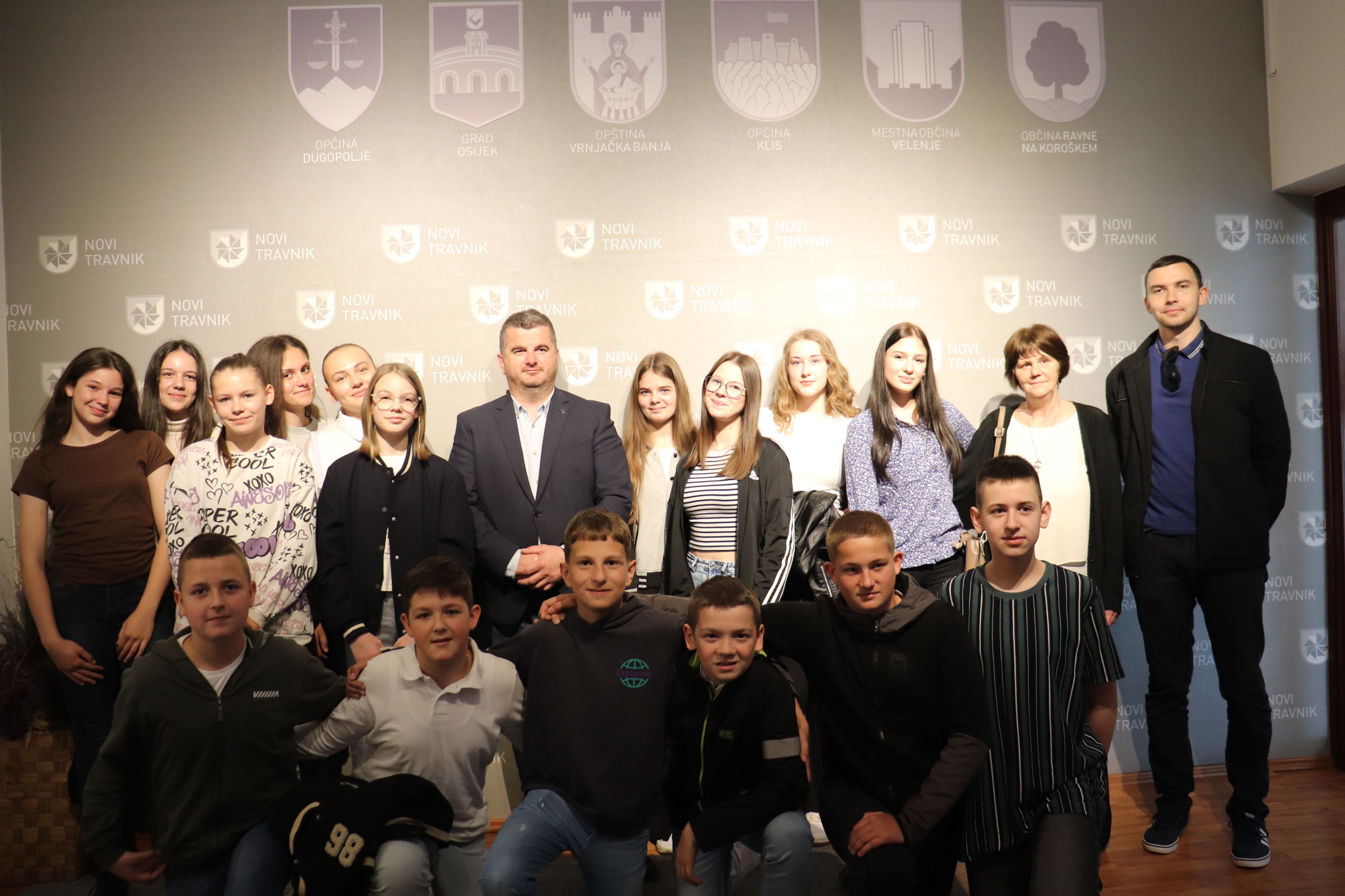 Posjeta Vijeća učenika Osnovne škole Novi Travnik općinskim službama 