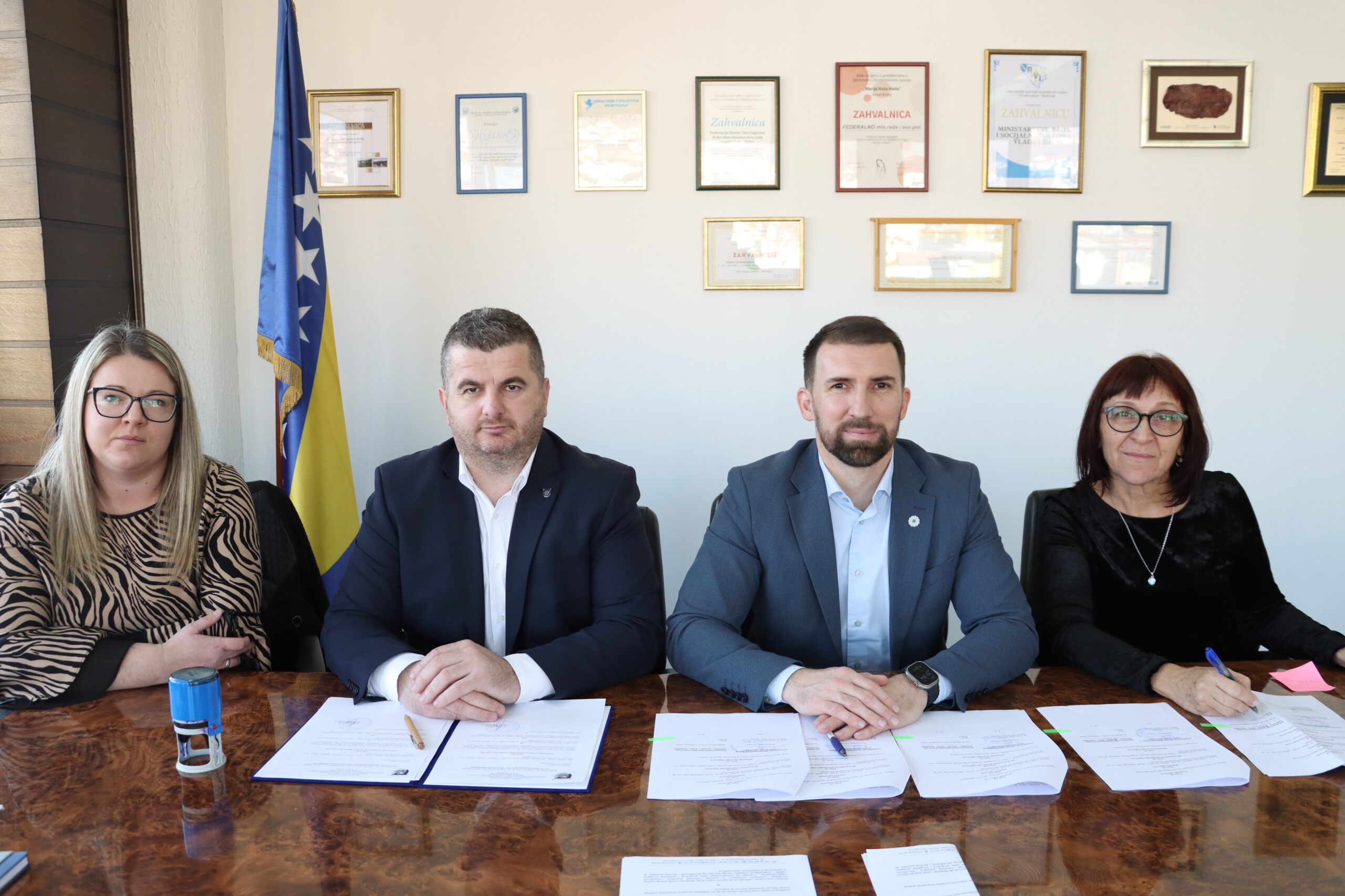 MINISTAR DELIĆ I NAČELNIK DUJO: PODRŠKA CENTRU DUGA IZ NOVOG TRAVNIKA U IZGRADNJI NOVOG OBJEKTA ZA SMJEŠTAJ DJECE I OSOBA SA INVALIDITETOM