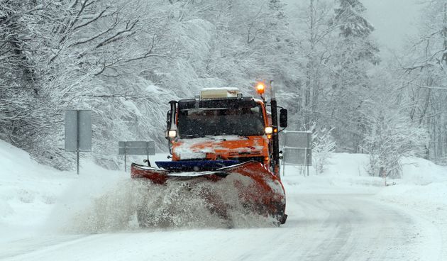 Zimsko održavanje prometnica: Potpisani ugovori vrijedni 215.000 KM 
